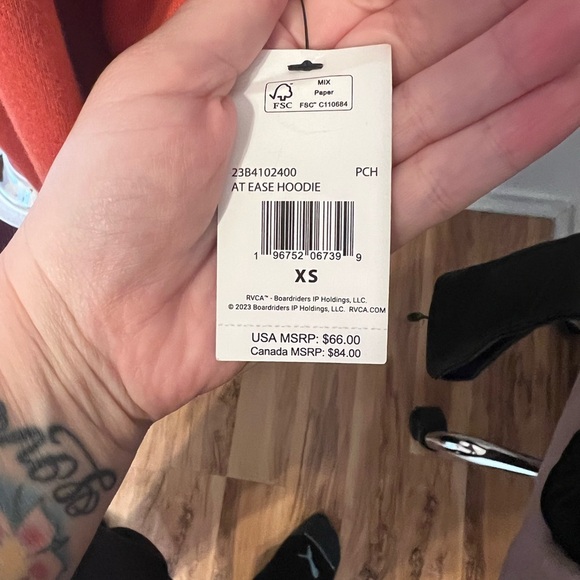 RVCA
Women's Orange Rvca At Ease Graphic Print Hoodie In Peach, Size X-Small - Picture 9 of 10